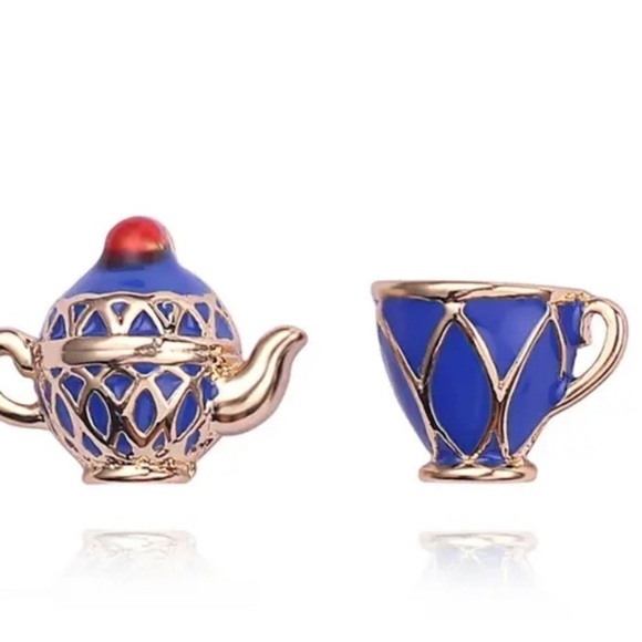 Mix Matched Blue Tea Time Cup Studs - Picture 3 of 12